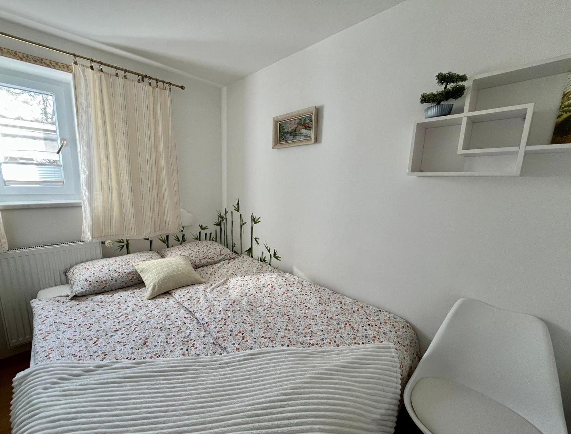 Garden Paradise Bled Apartments - Garden, Pond And Castle View Екстериор снимка